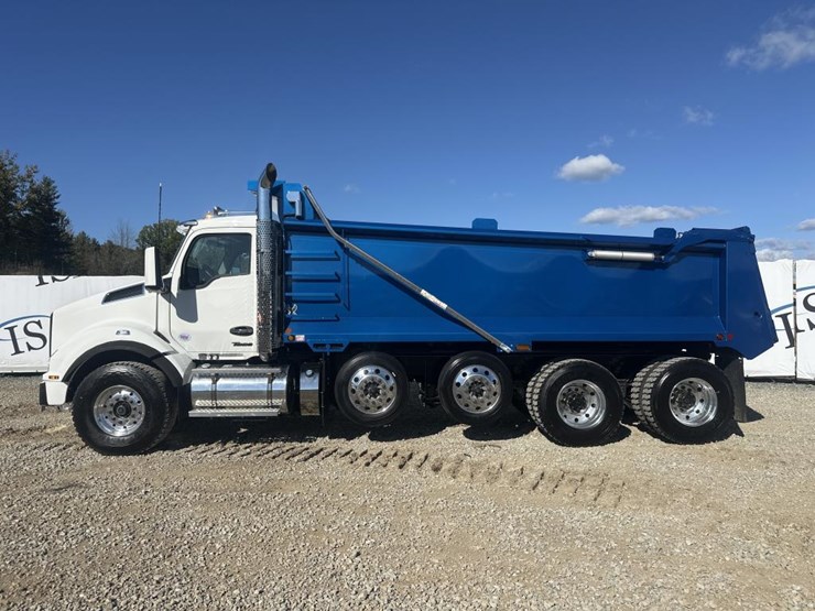 2025-kenworth-t880-image-2