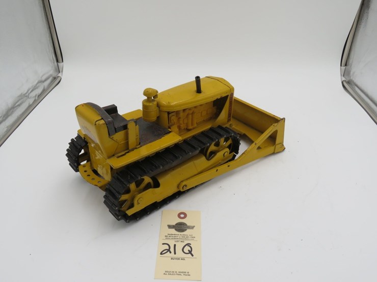 doepke-model-toys-v-6-caterpillar-dozer-toy-image-3