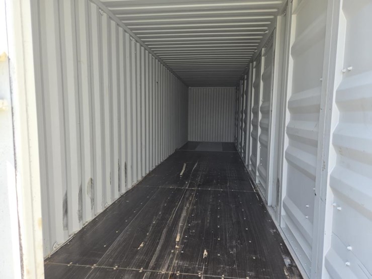 #5152-•-40'-(5)-door-shipping-container-image-9