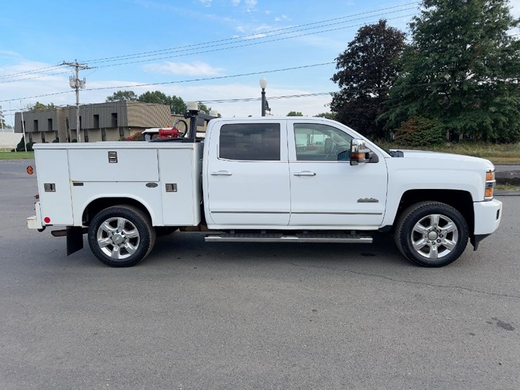 2015-chevrolet-silverado-image-6