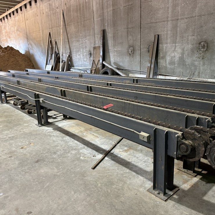 #1594 • 50' Lumber Deck