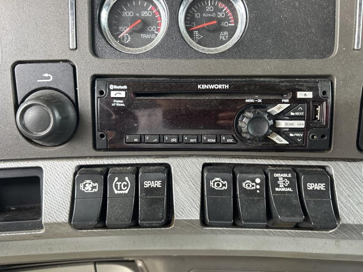 2018-kenworth-t680-image-81