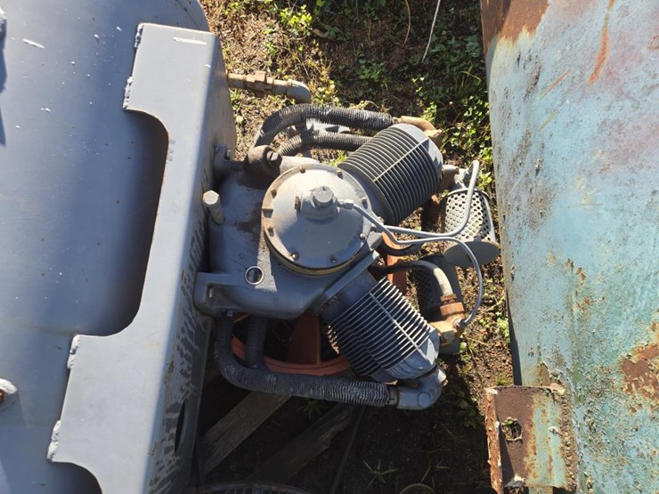 #2775-•-air-compressor-image-4