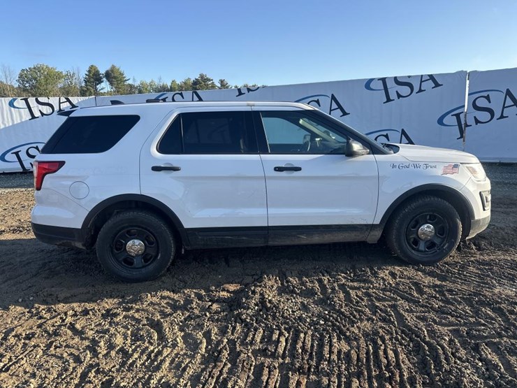 2018-ford-explorer-image-6