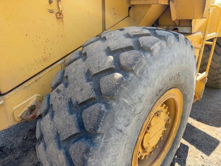 1985-caterpillar-950b-image-13