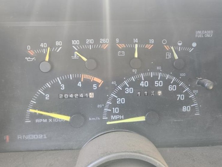 1994-chevrolet-silverado-image-25