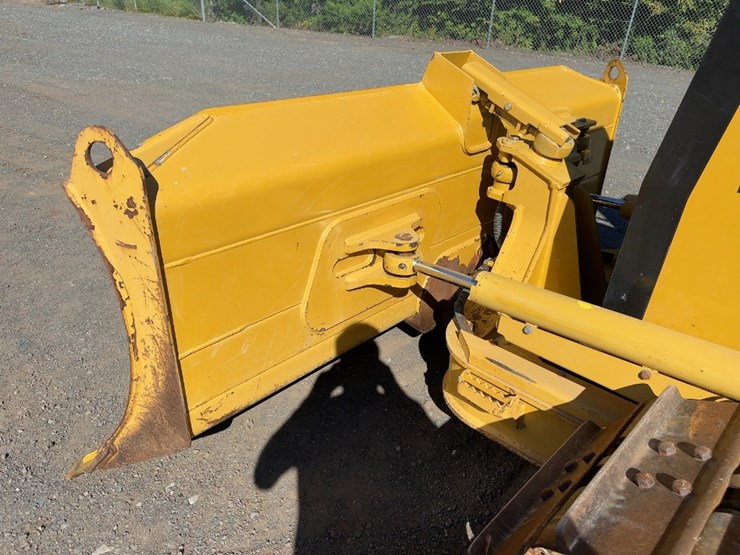 2011-caterpillar-d4k-xl-image-10