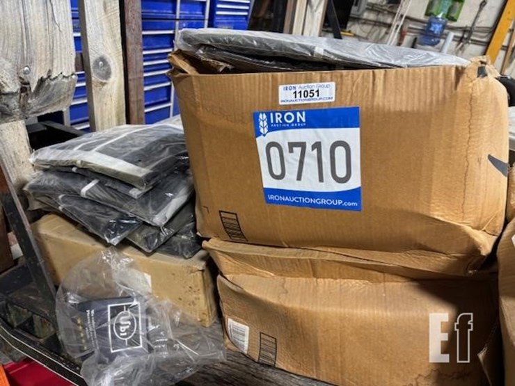(2)-boxes-of-mesh-tote-bags-image-1