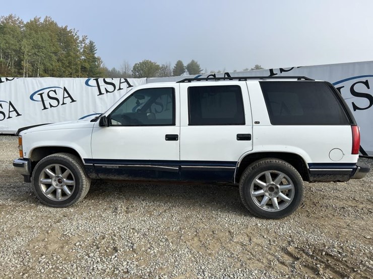 1997-chevrolet-tahoe-image-2