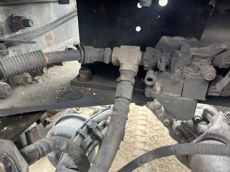 2020-kenworth-t680-image-75