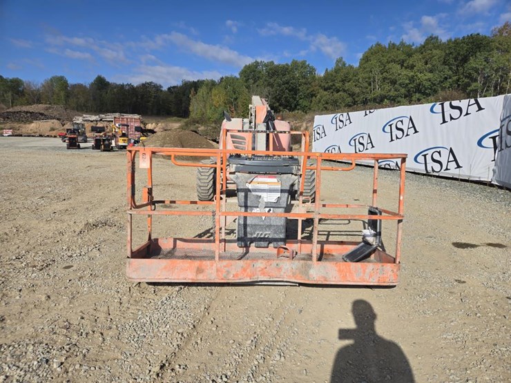 2015-jlg-600aj-image-8