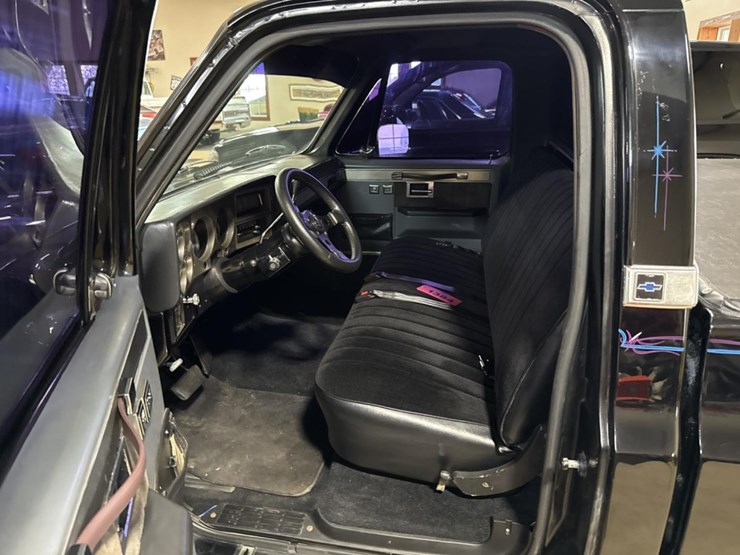 1985-chevrolet-c10-image-40
