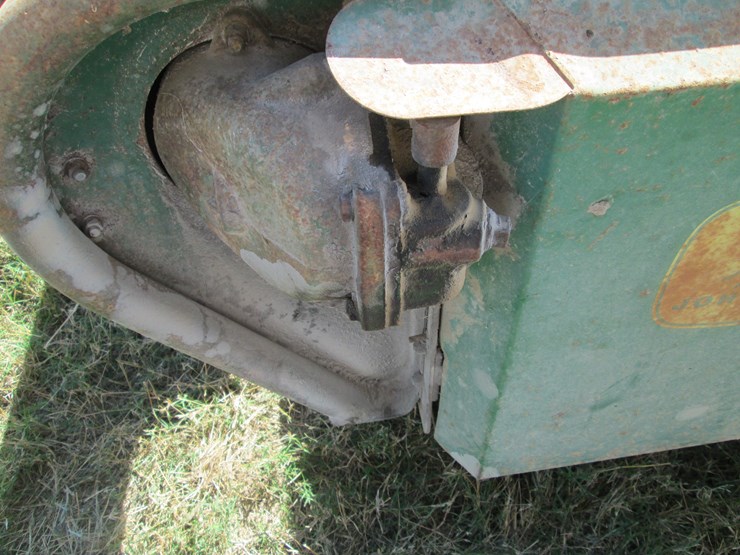 john-deere-33-image-9