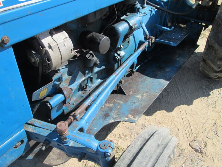 ford-2000-image-17