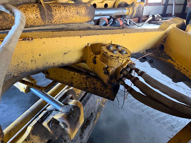 1994-deere-770bh-image-9