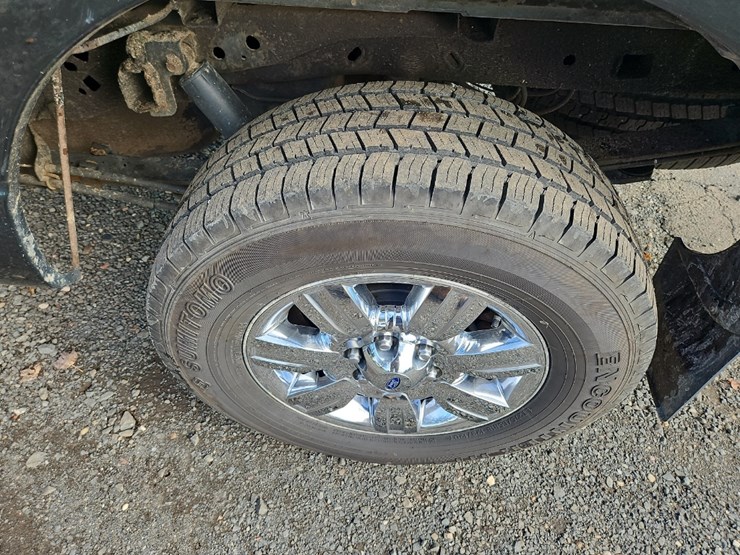 2012-ford-f150-xlt-image-11