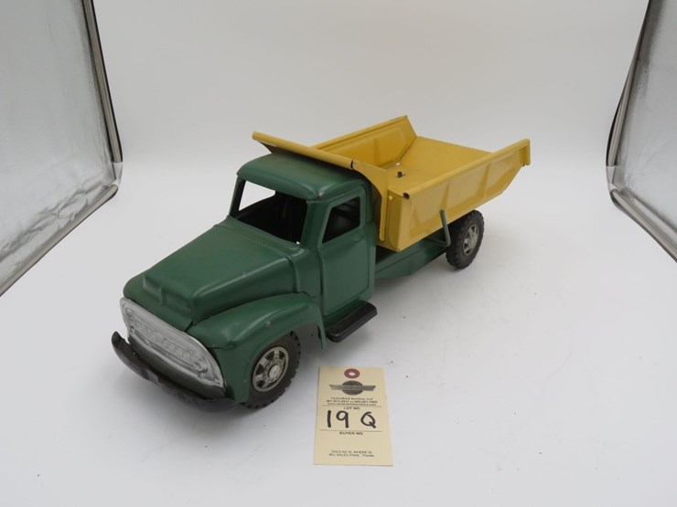 buddy-l-hydraulic-truck-image-1