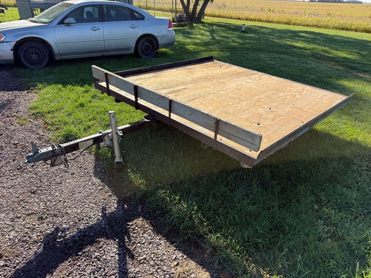 tilt-bed-snowmobile-trailer,-8’x8’,-no-title-image-3