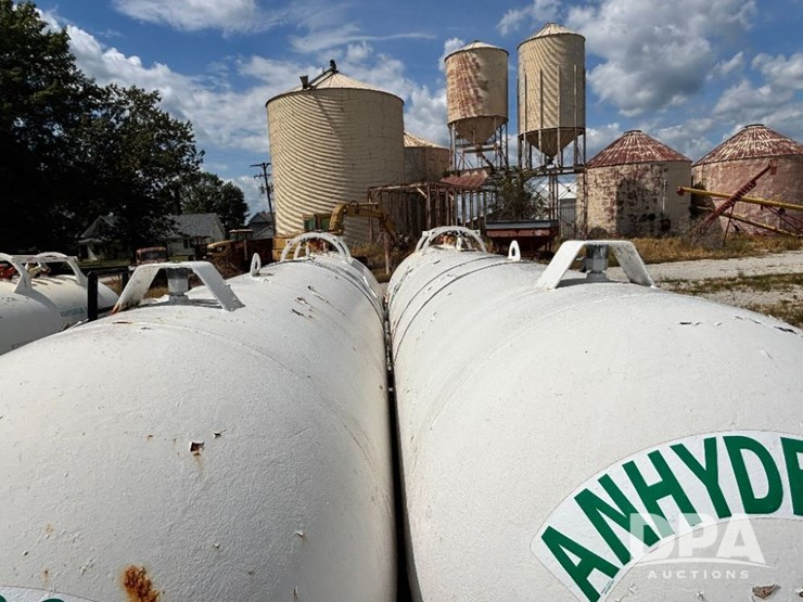 double-nh3-nurse-tanks-(gp11431,-unit-31555,-tank-w102)-image-11