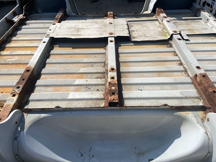 #3108-•-chevy-truck-box-(o6)-image-15