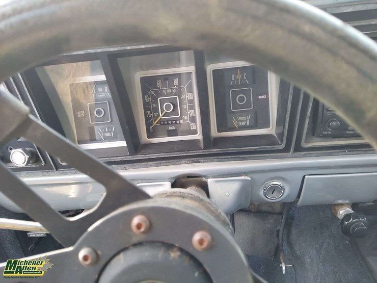 1975-ford-f350-image-7