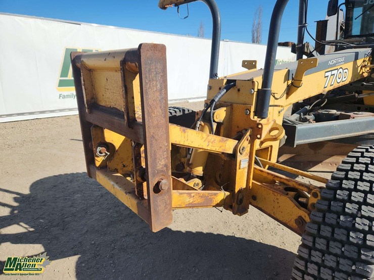 john-deere-770-image-45