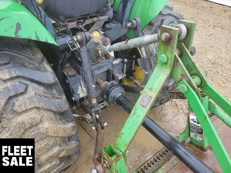 2000-john-deere-4400-image-17