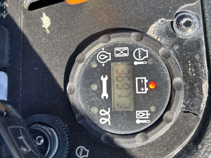2009-john-deere-7400-image-2