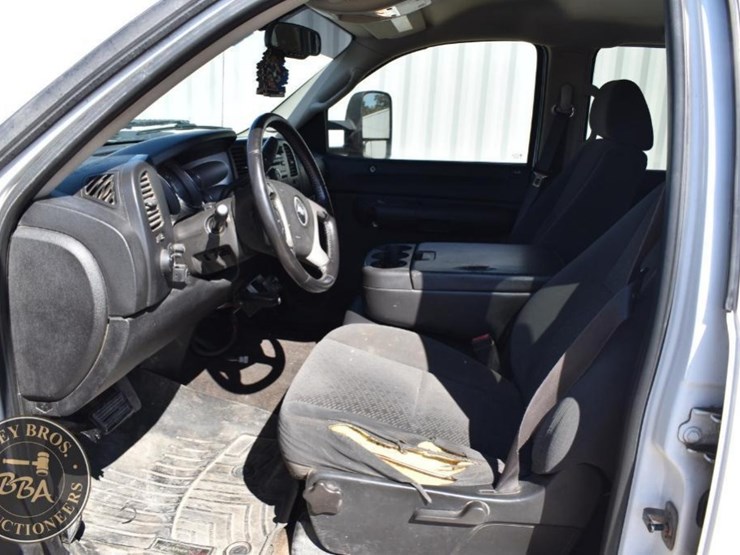 2007-chevrolet-silverado-2500hd-image-9