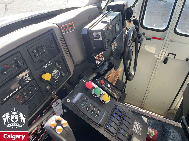 2016-international-workstar-7400-image-13