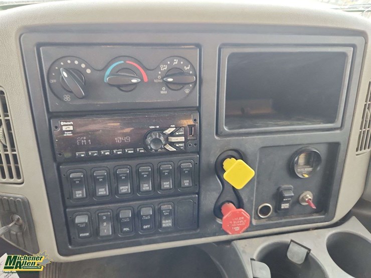 2016-international-workstar-7600-image-14