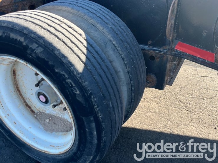 2018-king-kutter-spread-axle-chassis-trailer,-65,000lb-gvwr-image-14