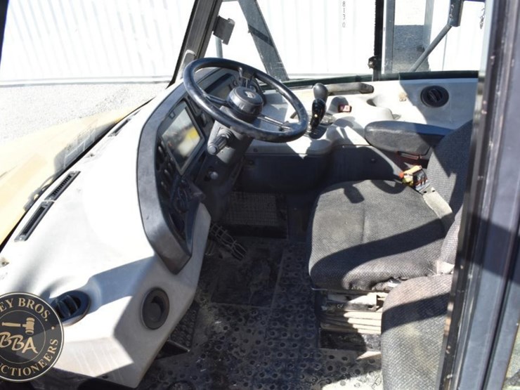 2012-caterpillar-740b-image-7