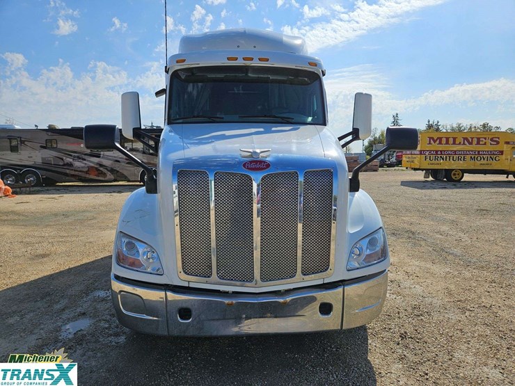 2019-peterbilt-579-image-51