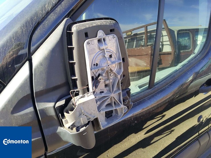 2015-ford-transit-image-30