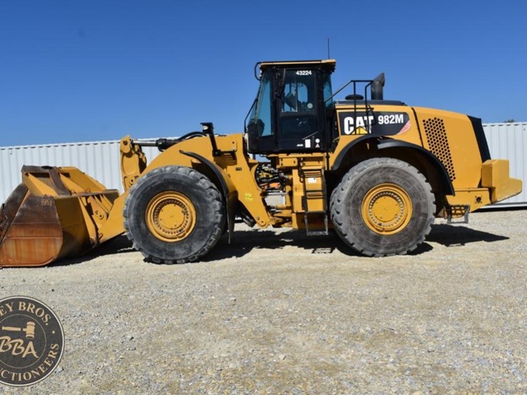 2016-caterpillar-982m-image-30