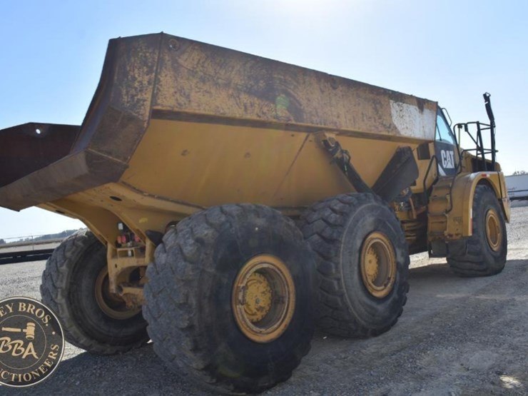 2011-caterpillar-740b-image-33