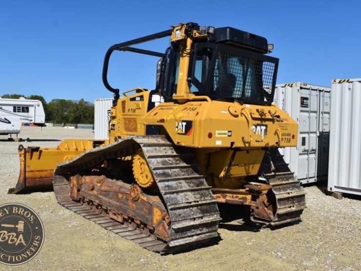 2020-caterpillar-d6n-lgp-image-24