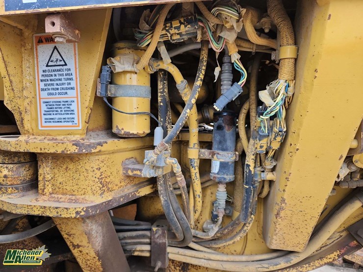 2007-caterpillar-140h-image-46