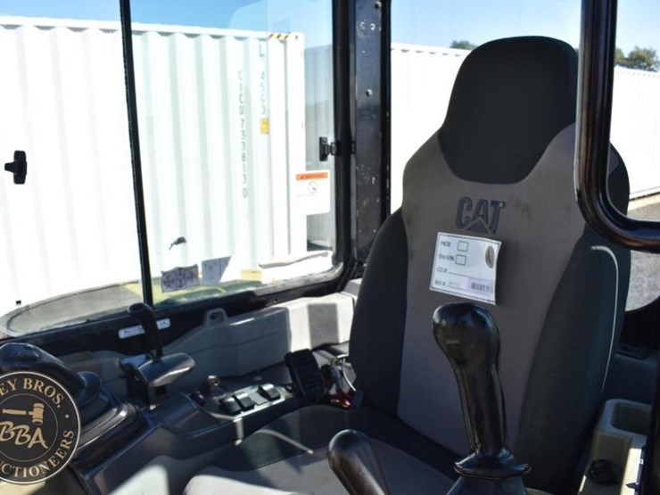 2013-caterpillar-305.5d-cr-image-68