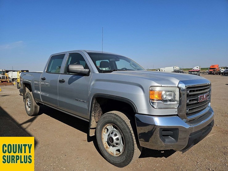 2015-gmc-sierra-2500hd-image-2