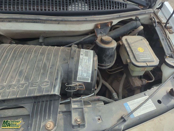 2001-chevrolet-express-3500-image-31