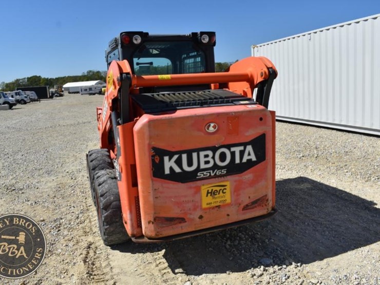 2017-kubota-ssv65-image-42
