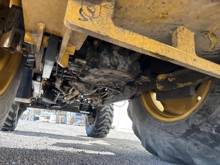john-deere-110-image-25