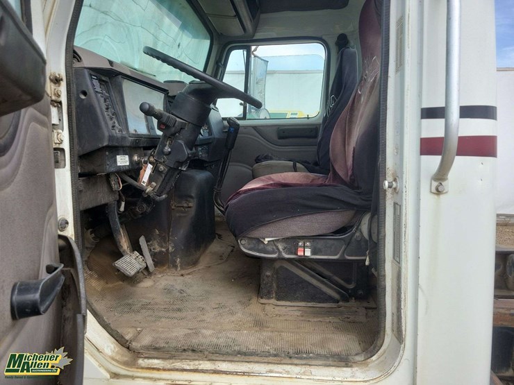 2000-international-4900-image-14
