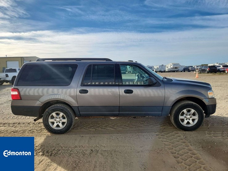 2011-ford-expedition-image-18