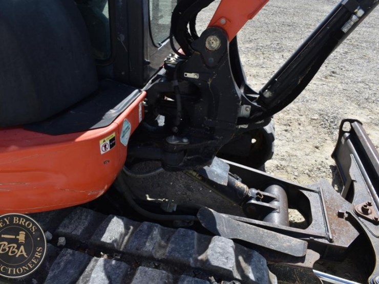 2017-kubota-kx057-4-image-31