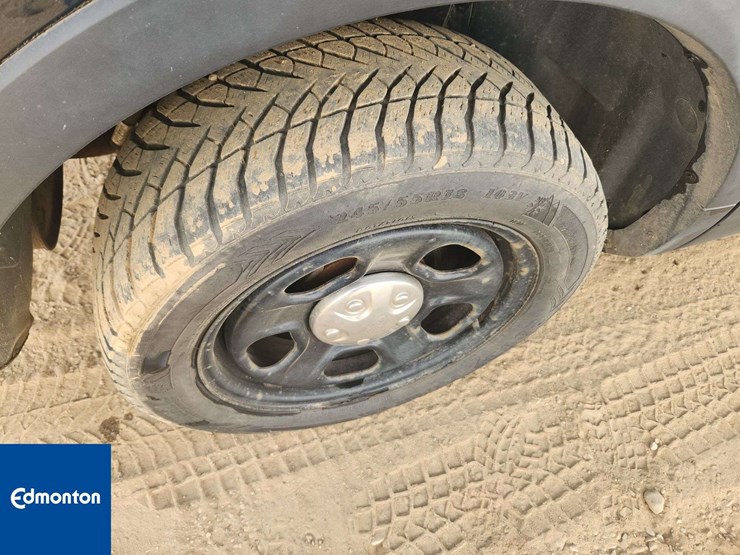 2016-ford-explorer-image-31