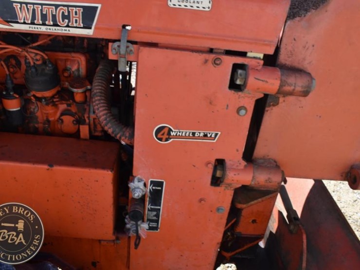 ditch-witch-r65-image-32