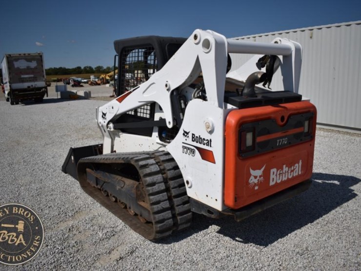 2019-bobcat-t770-image-11